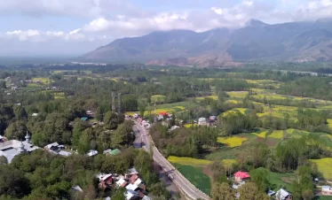 view from aishmuqam dargah pahalgam