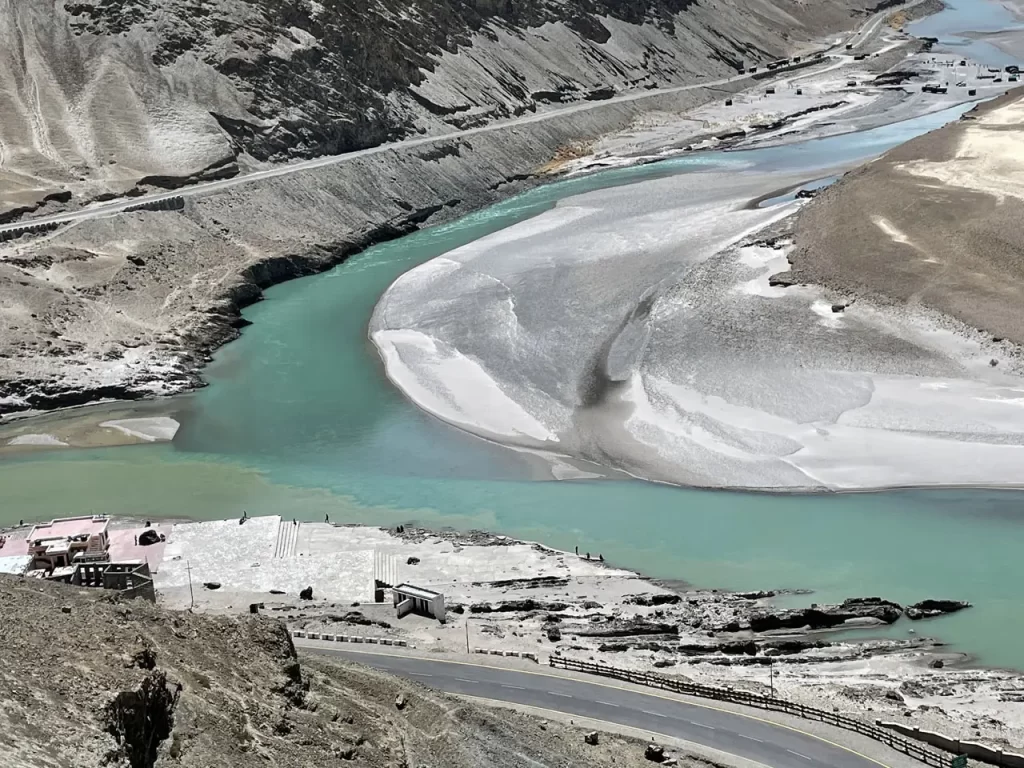confluence of indus and zanskar river aka sangam ladakh