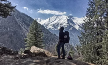 kheerganga trek package