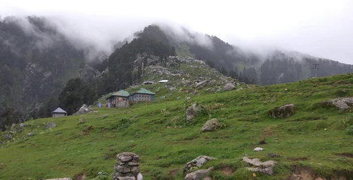 triund trek himachal pradesh