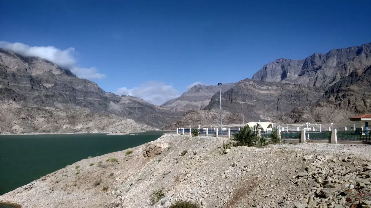 wadi daykah dam muscat oman