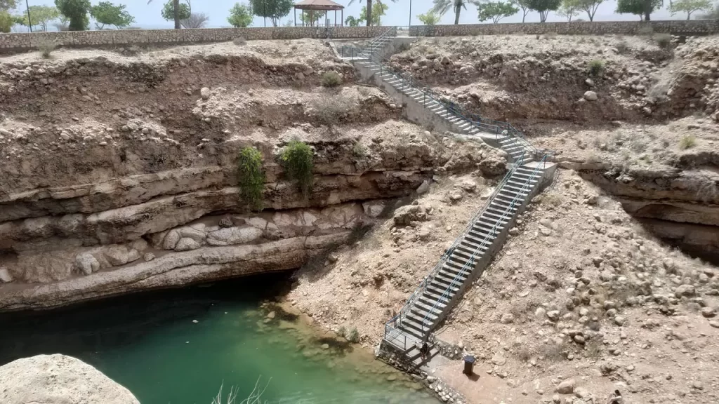 bimmah sinkhole oman